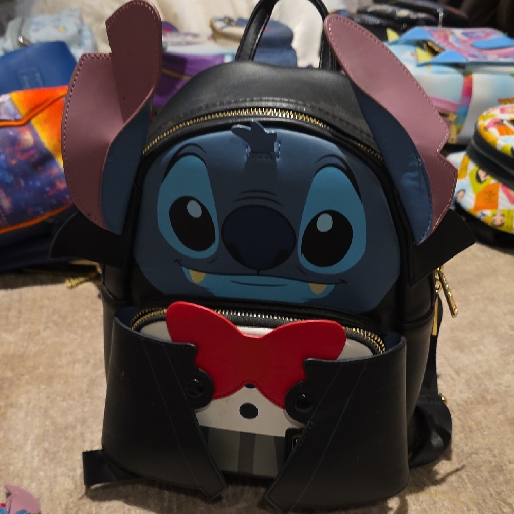 Disney Loungefly Halloween Vampire Stitch Backpack w/wallet